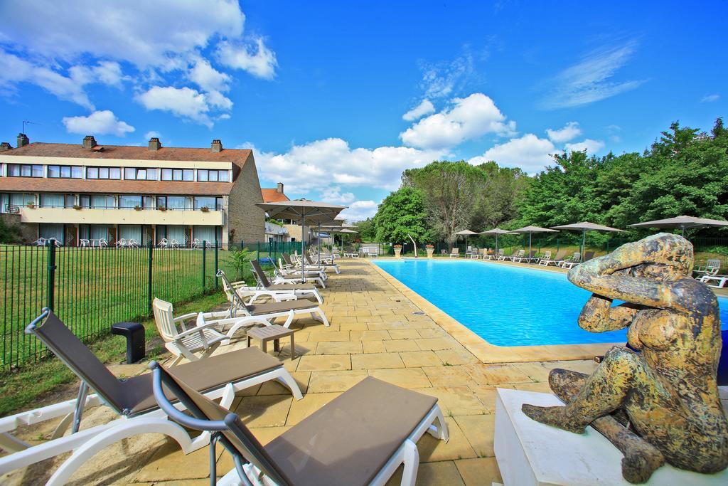 Hotel Restaurant Du Chateau โรกามาดูร์ ภายนอก รูปภาพ