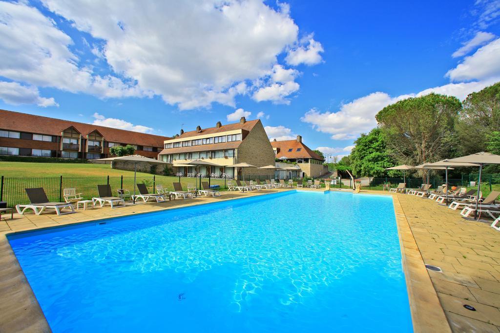 Hotel Restaurant Du Chateau โรกามาดูร์ ภายนอก รูปภาพ