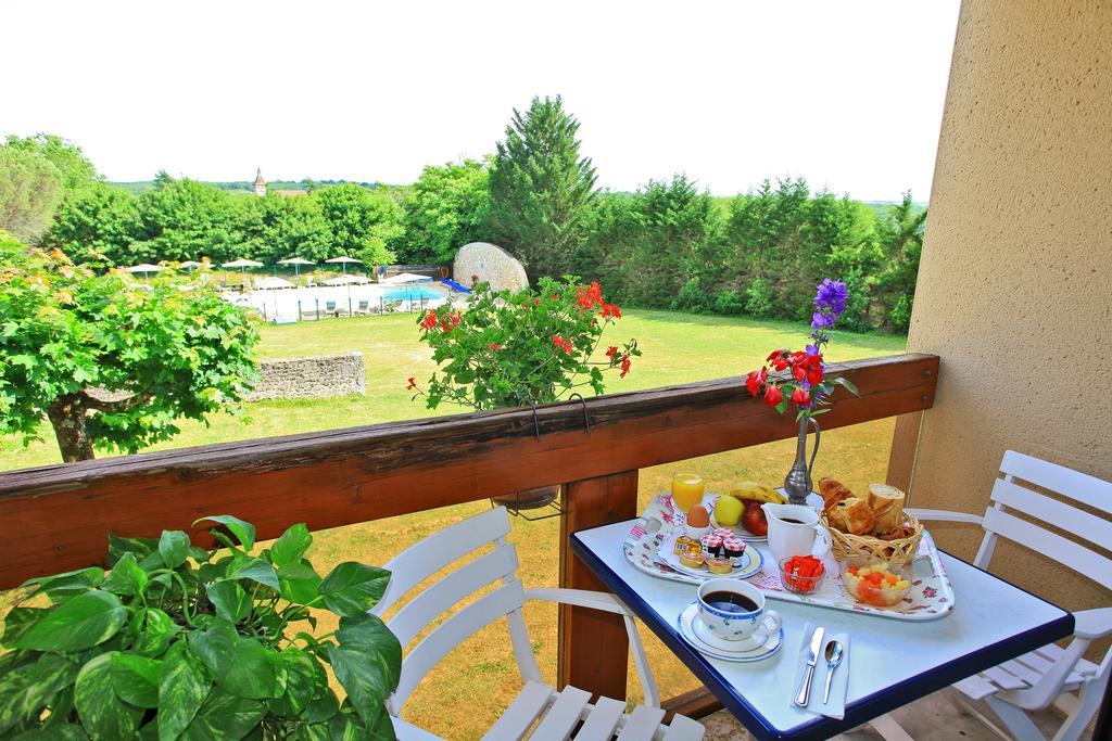 Hotel Restaurant Du Chateau โรกามาดูร์ ภายนอก รูปภาพ