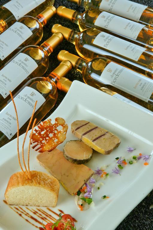 Hotel Restaurant Du Chateau โรกามาดูร์ ภายนอก รูปภาพ